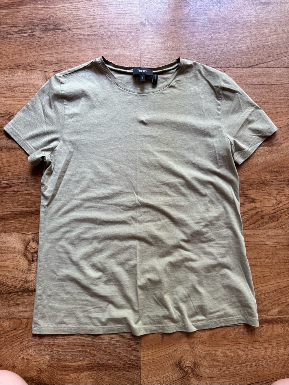 Theory Men's Short Sleeve Crew Neck T-Shirt in Olive Green